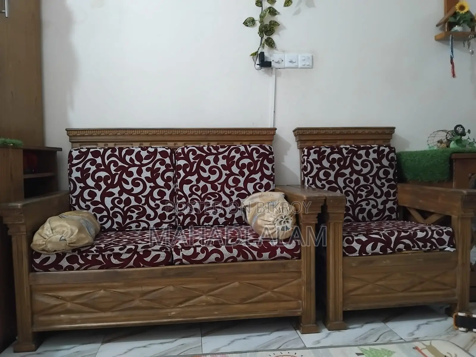 সেগুন কাঠের সোফা
