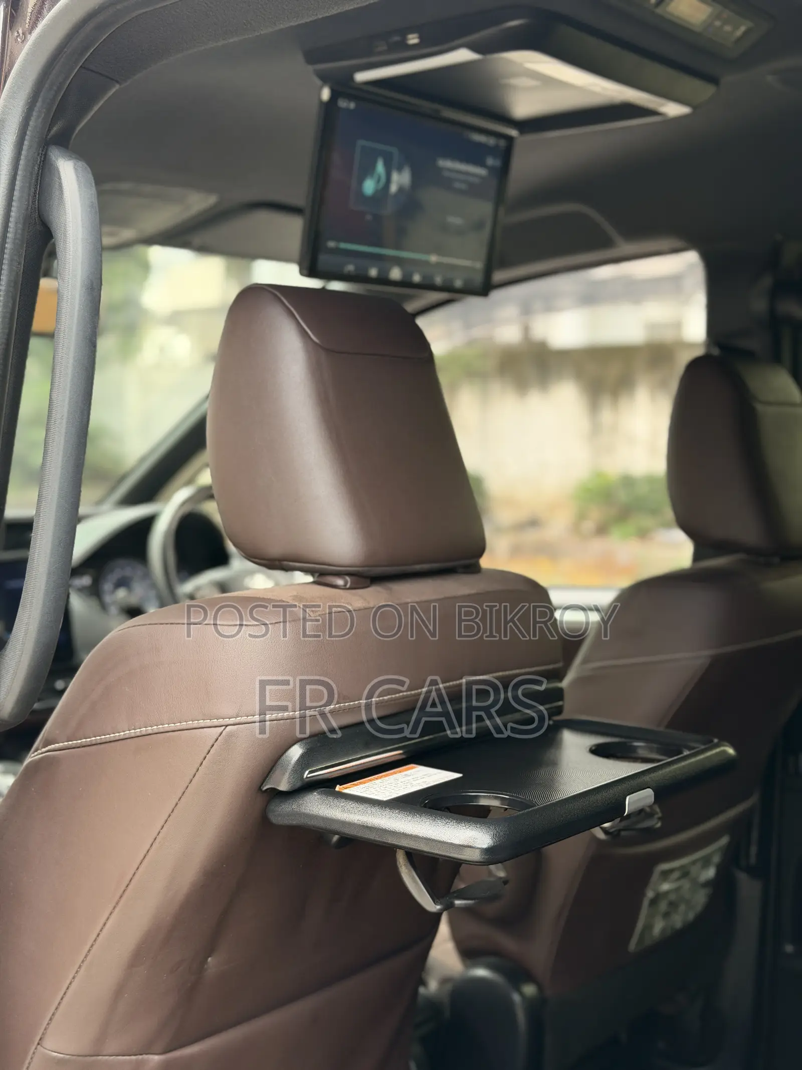 Toyota Esquire 1.8 FWD Hybrid (7 seater) 2018 Purple