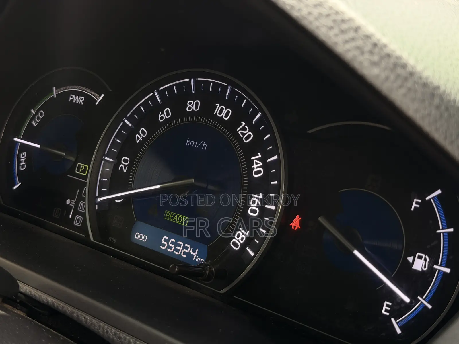 Toyota Esquire 1.8 FWD Hybrid (7 seater) 2018 Purple
