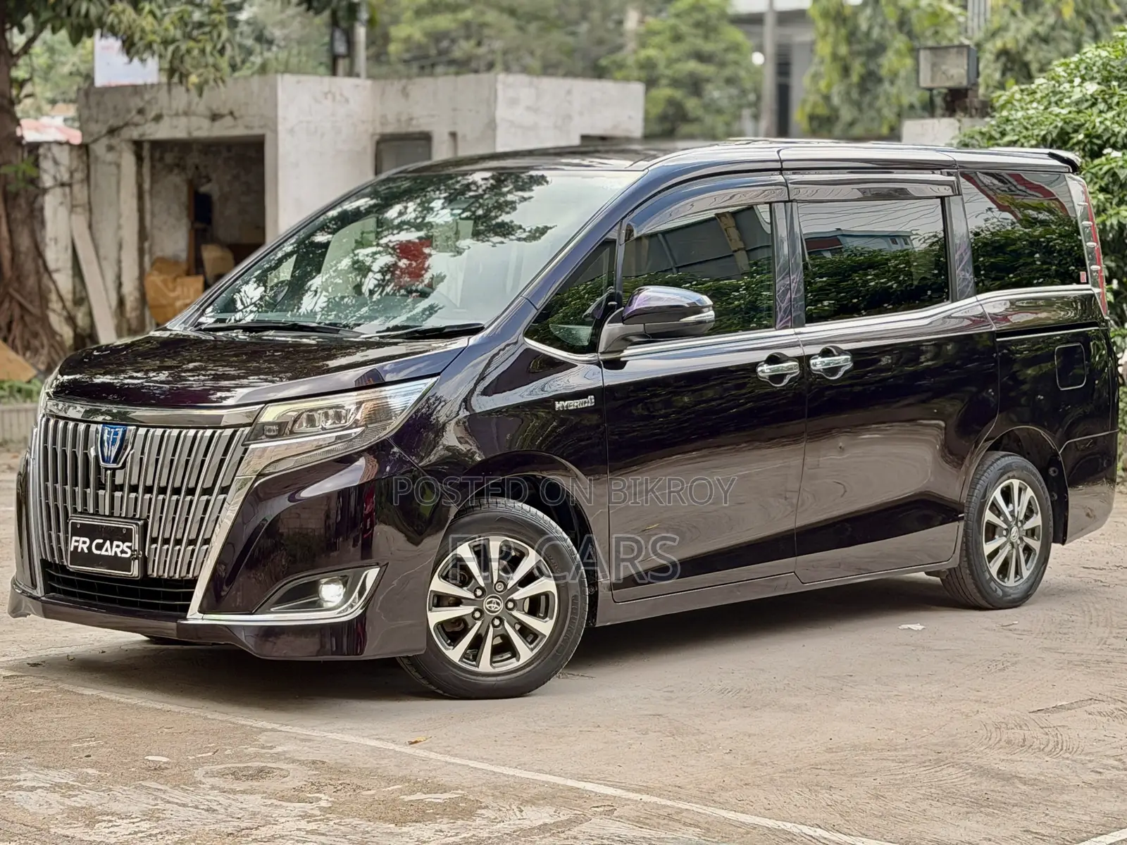 Toyota Esquire 1.8 FWD Hybrid (7 seater) 2018 Purple