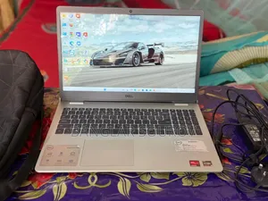 Laptop Dell Inspiron 15 4GB AMD Ryzen 3 HDD 1T