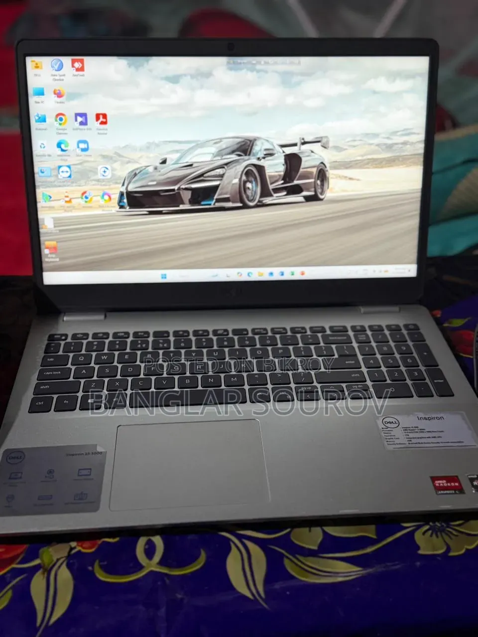 Laptop Dell Inspiron 15 4GB AMD Ryzen 3 HDD 1T