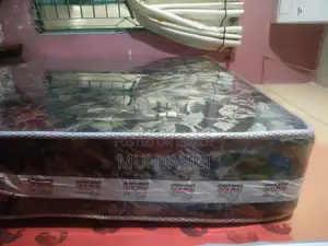 Swan Bonnell Spring Mattress (4.71 × 6.5 Ft, Custom Size)
