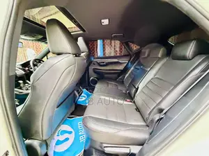 Lexus NX 2014 Pearl