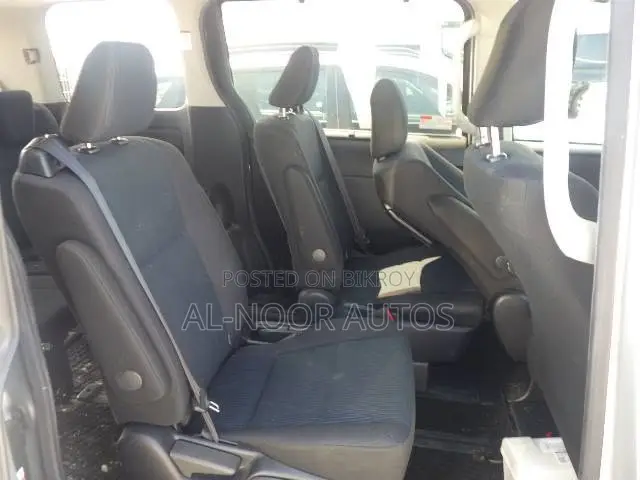 Toyota Noah 2.0 FWD (8 Seater) 2021 Silver