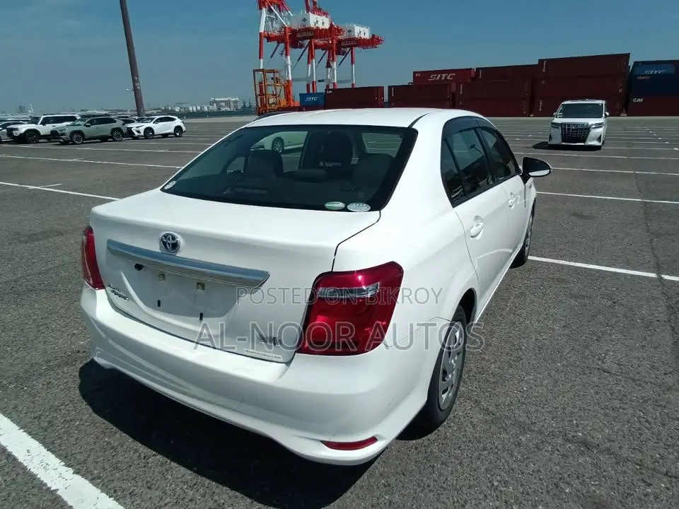 Toyota Axio 2021 White