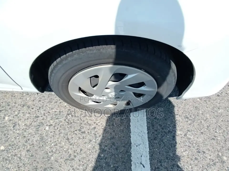 Toyota Axio 2021 White