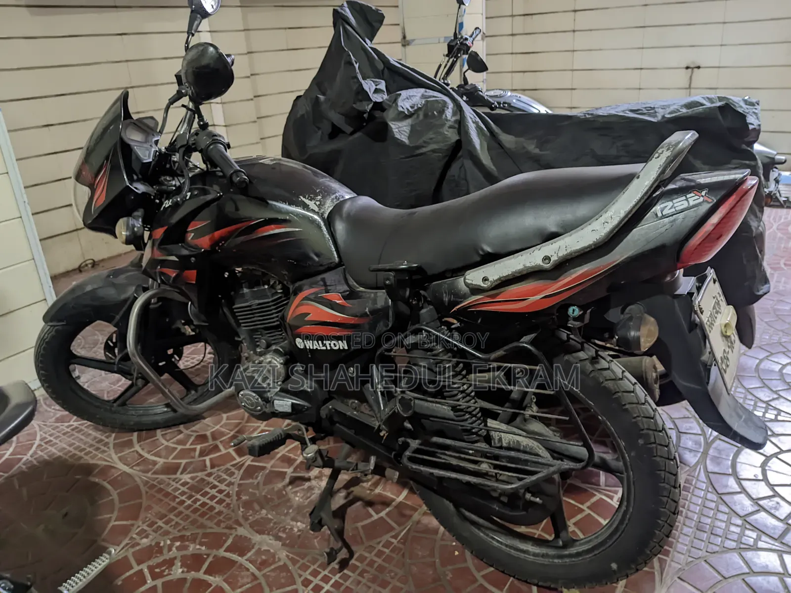 Walton Fusion 125 EX 2011 Black