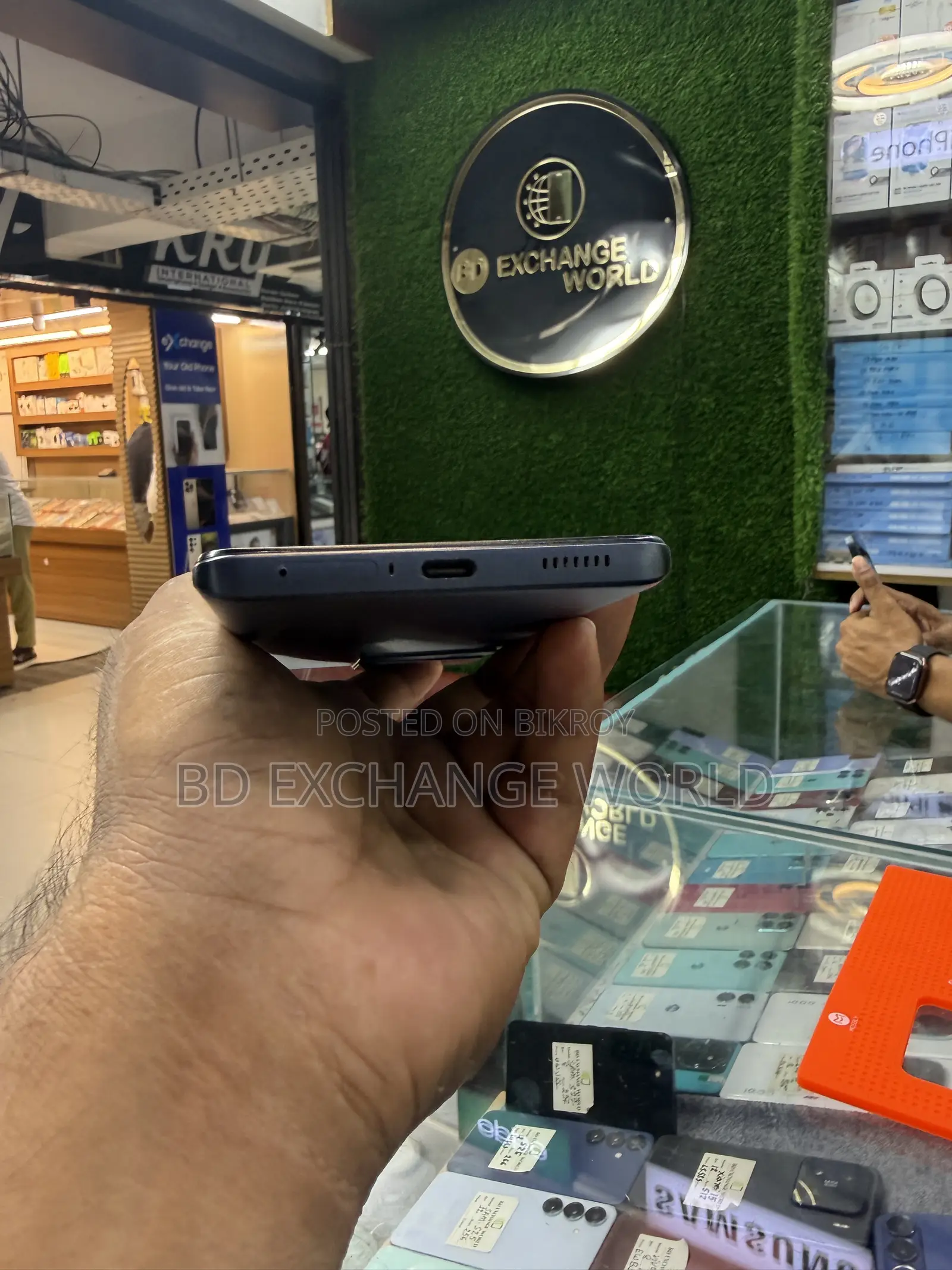 iQOO 256 GB Blue