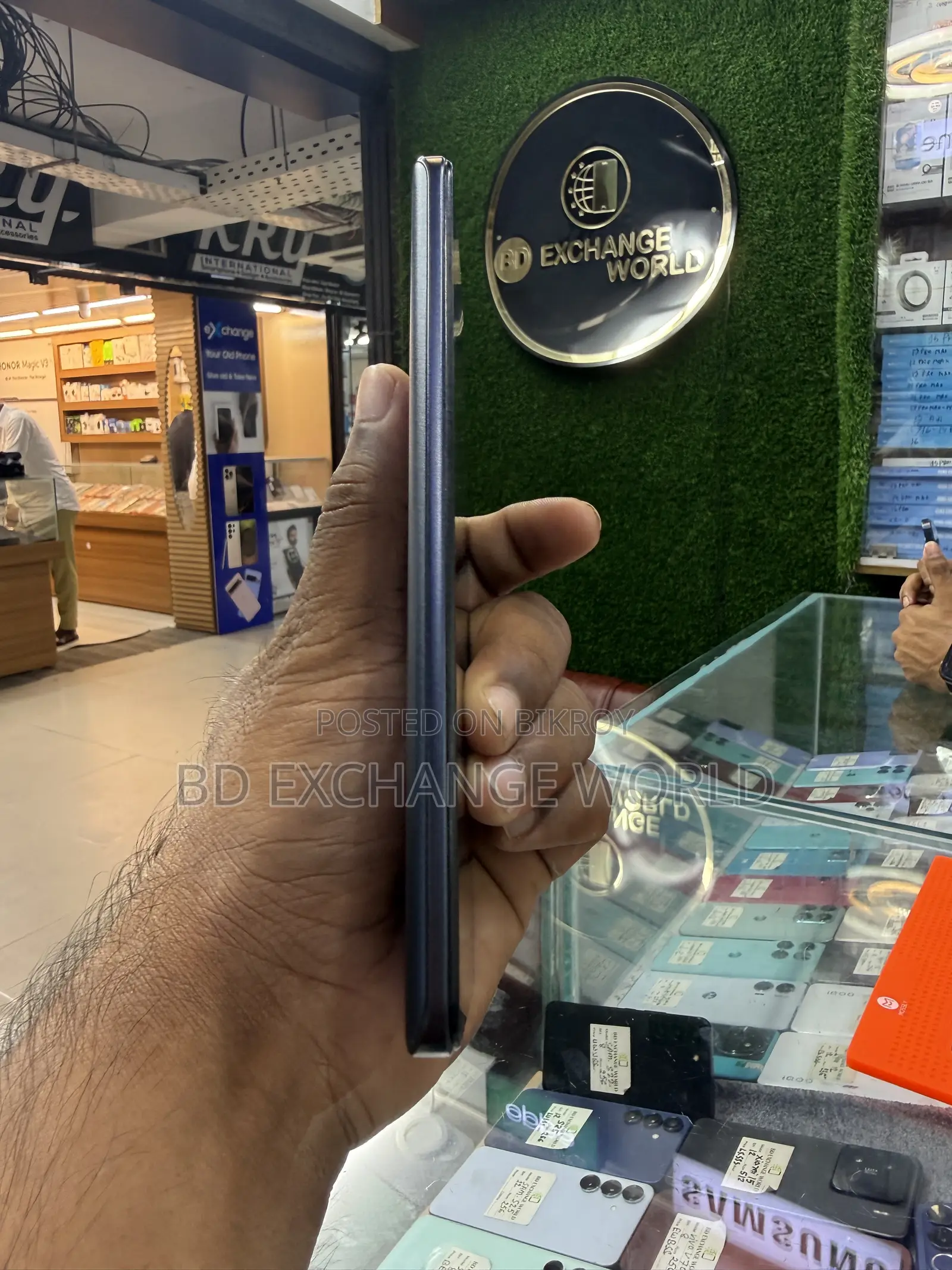 iQOO 256 GB Blue