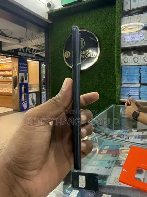 iQOO 256 GB Blue