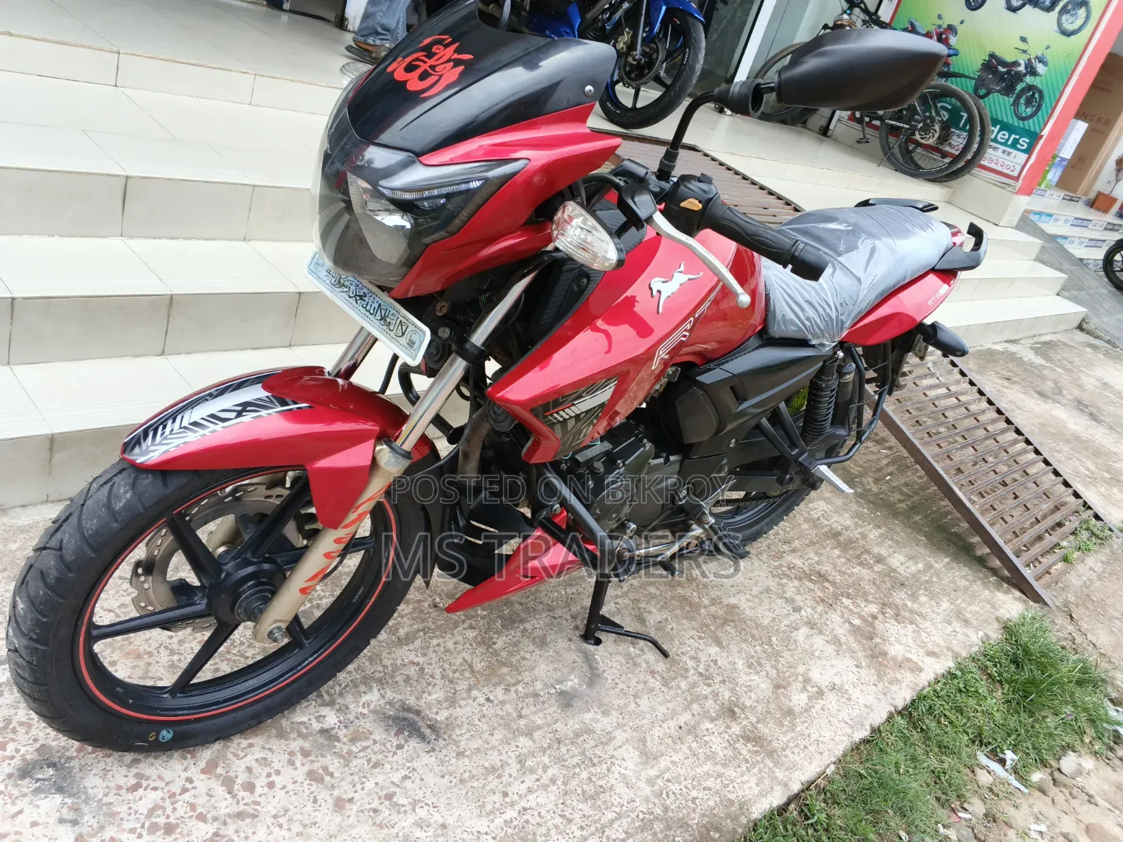 TVS Apache RTR 160 2V 2020 Red