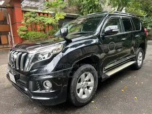 টয়োটা ল্যান্ড ক্রুজার প্রাডো ২০১৪ কালো
