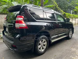 টয়োটা ল্যান্ড ক্রুজার প্রাডো ২০১৪ কালো