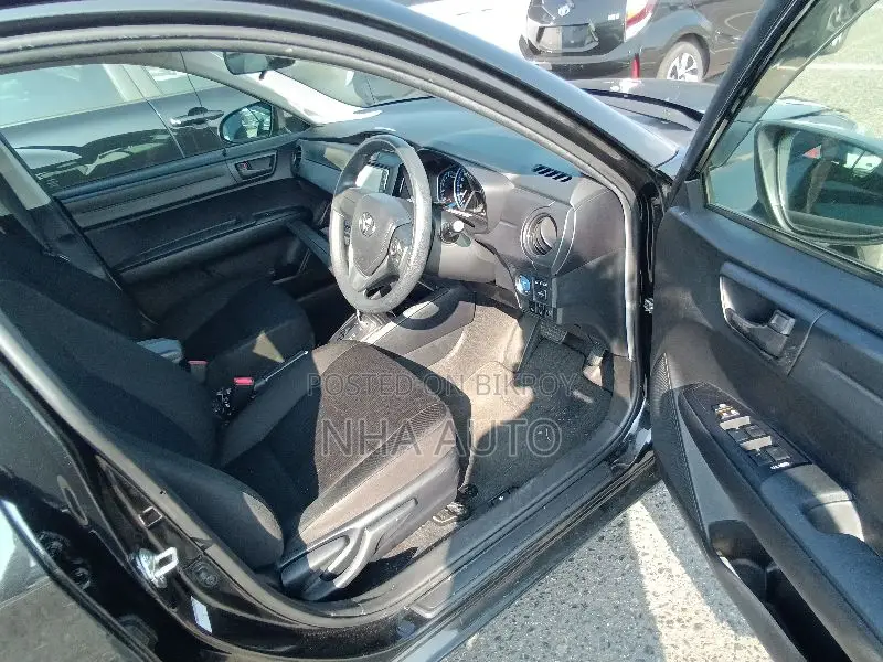 Toyota Axio 2021 Black