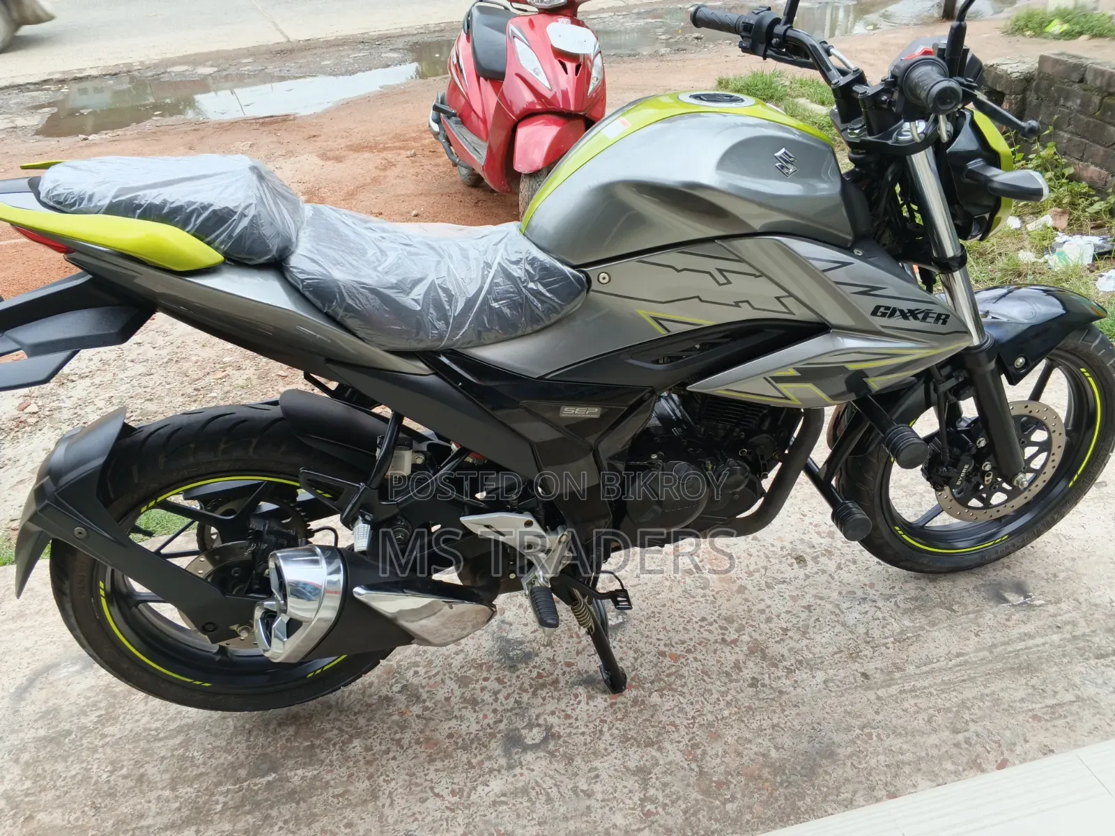 New Suzuki Gixxer 2026 Silver