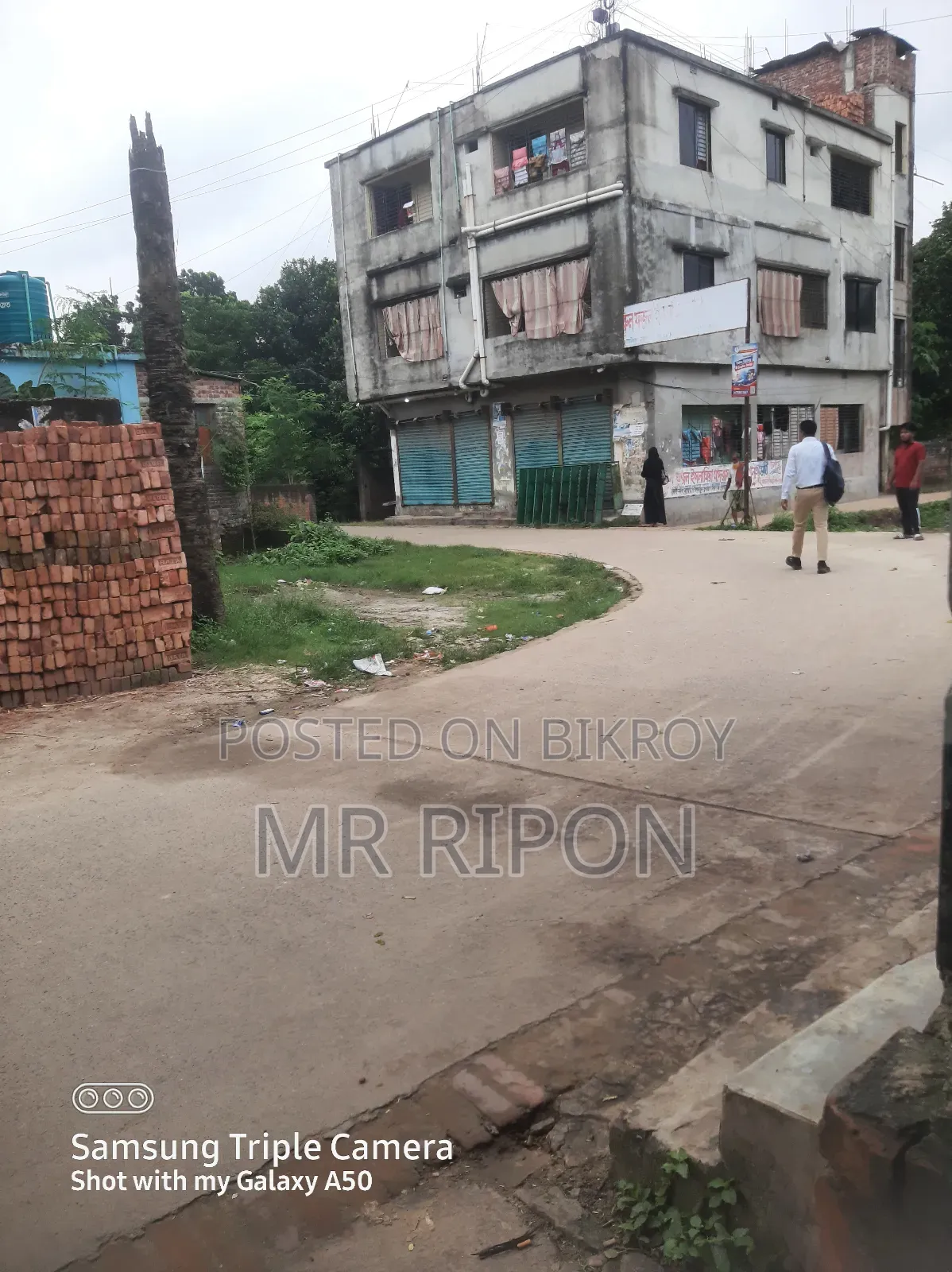 ক্ষেতি জমি জরুরী বিক্রি