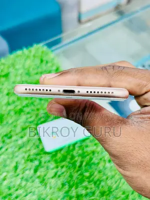 Apple iPhone 8 Plus 64 GB Gold