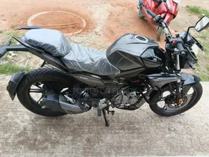 New Hero Xtreme 125R 2026 Black