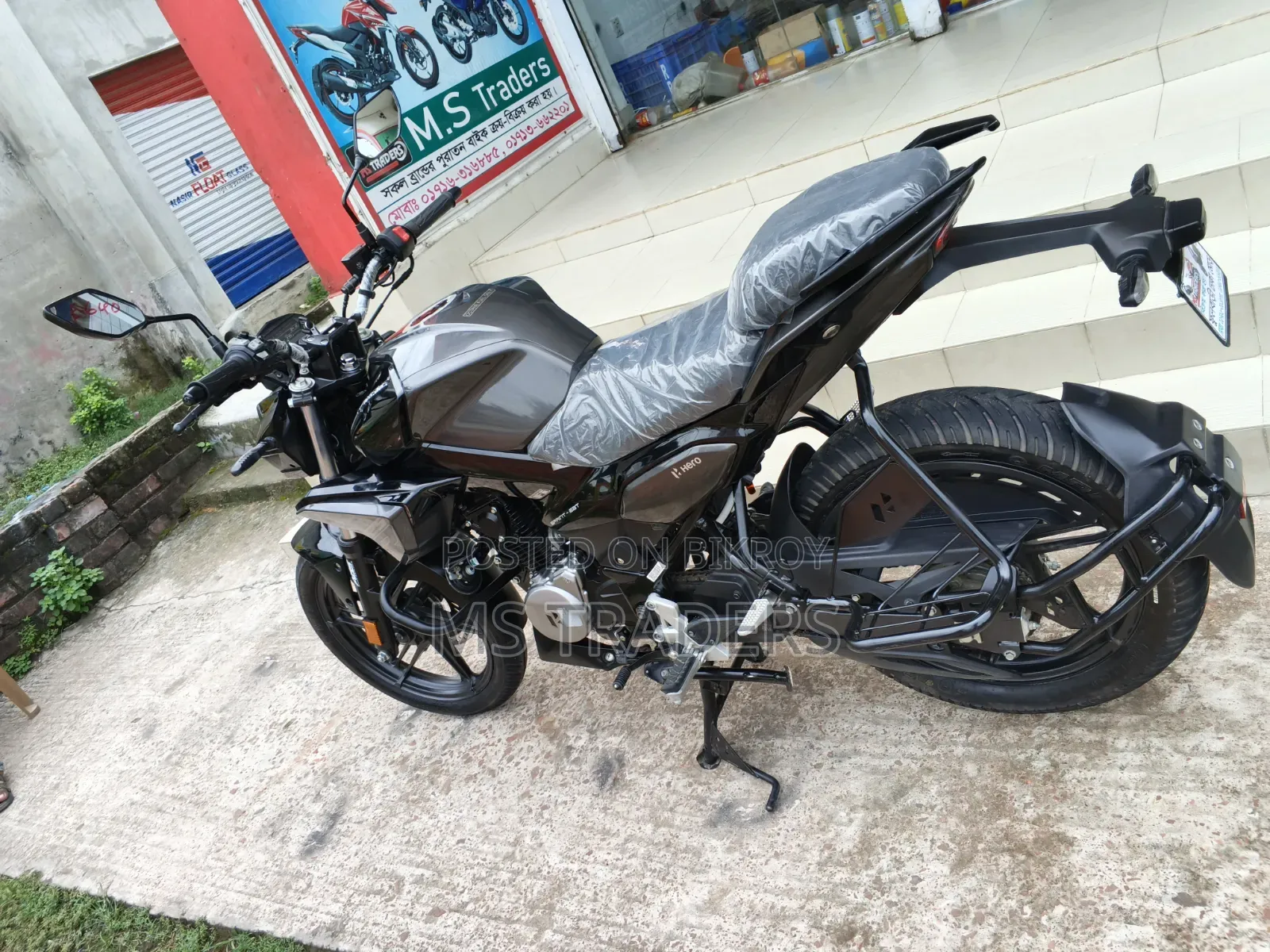 New Hero Xtreme 125R 2026 Black