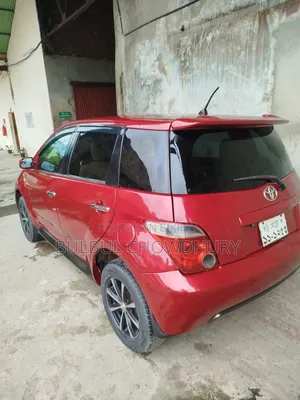 Toyota IST 2003 Maroon