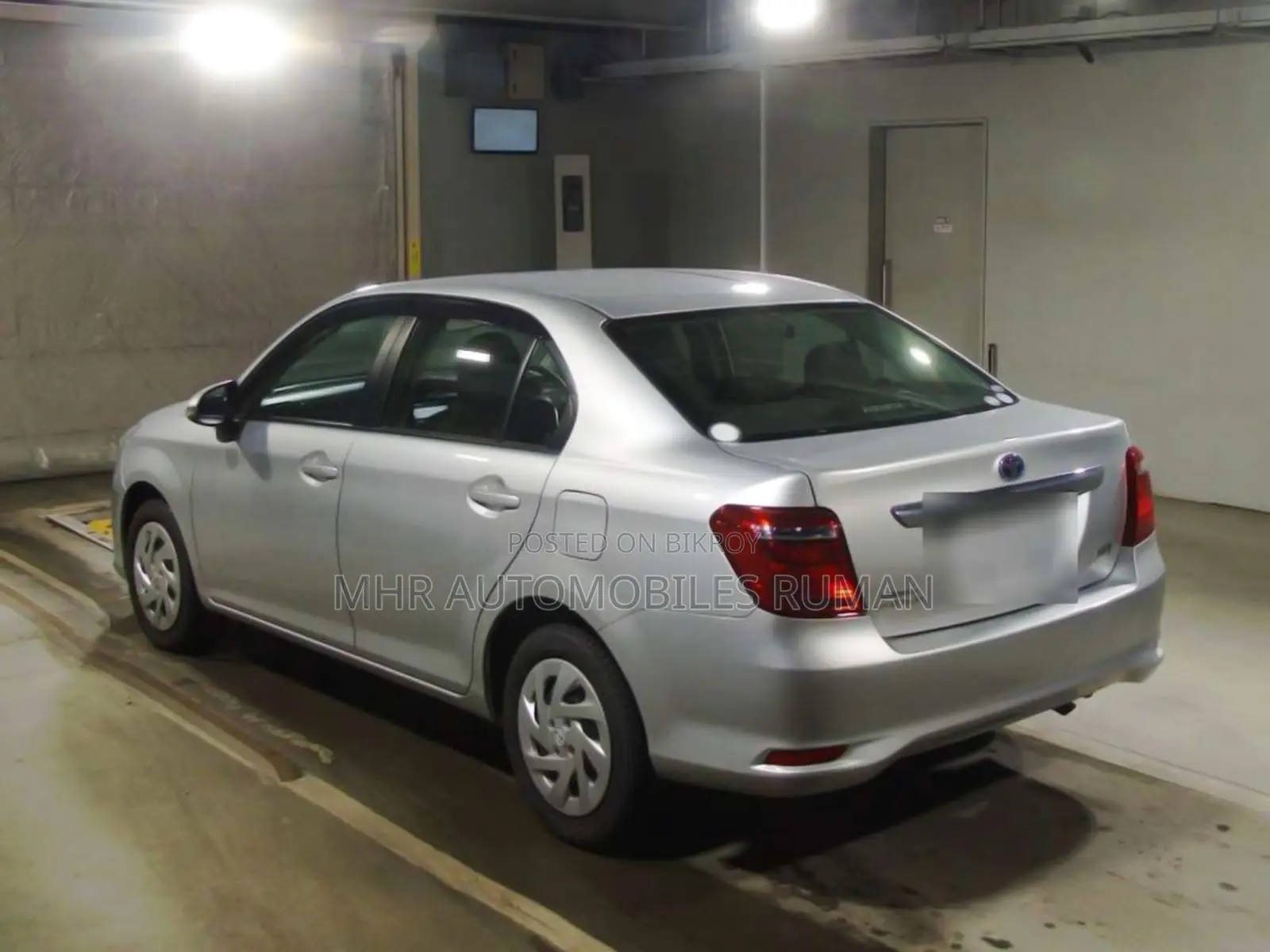 Toyota Axio 2021 Silver