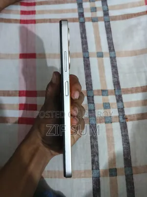 Infinix Hot 30i 128 GB Gold