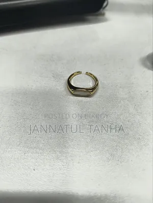 Stole Ring
