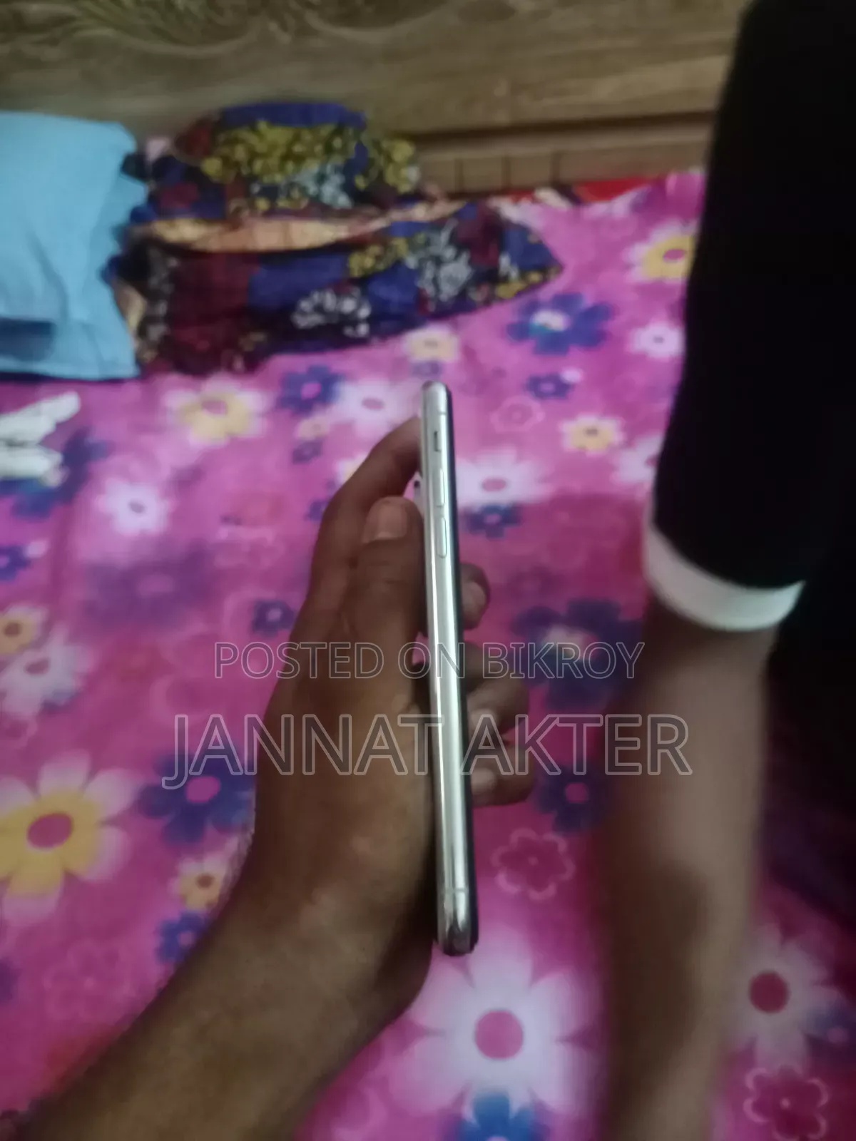 Apple iPhone X 64 GB White