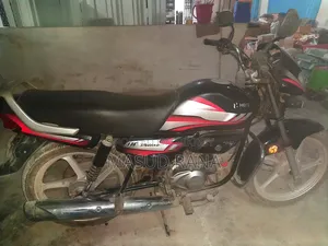 Hero HF Deluxe 2023 Black