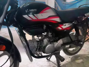 Hero HF Deluxe 2023 Black
