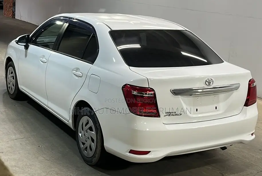 Toyota Axio 2021 White