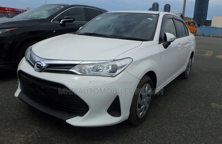 Toyota Axio 2021 White