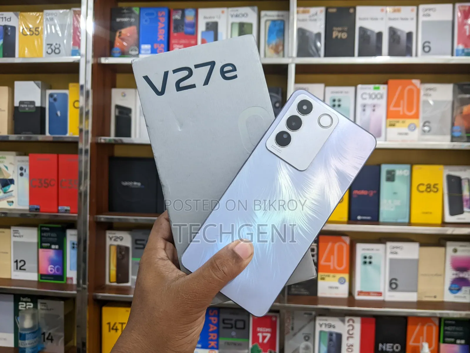 Vivo V27e 256 GB White