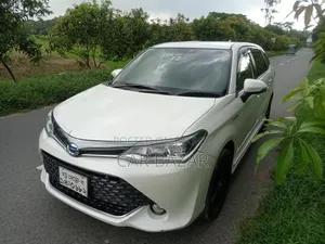 Toyota Corolla Fielder 1.5 Hybrid FWD 2016 Pearl