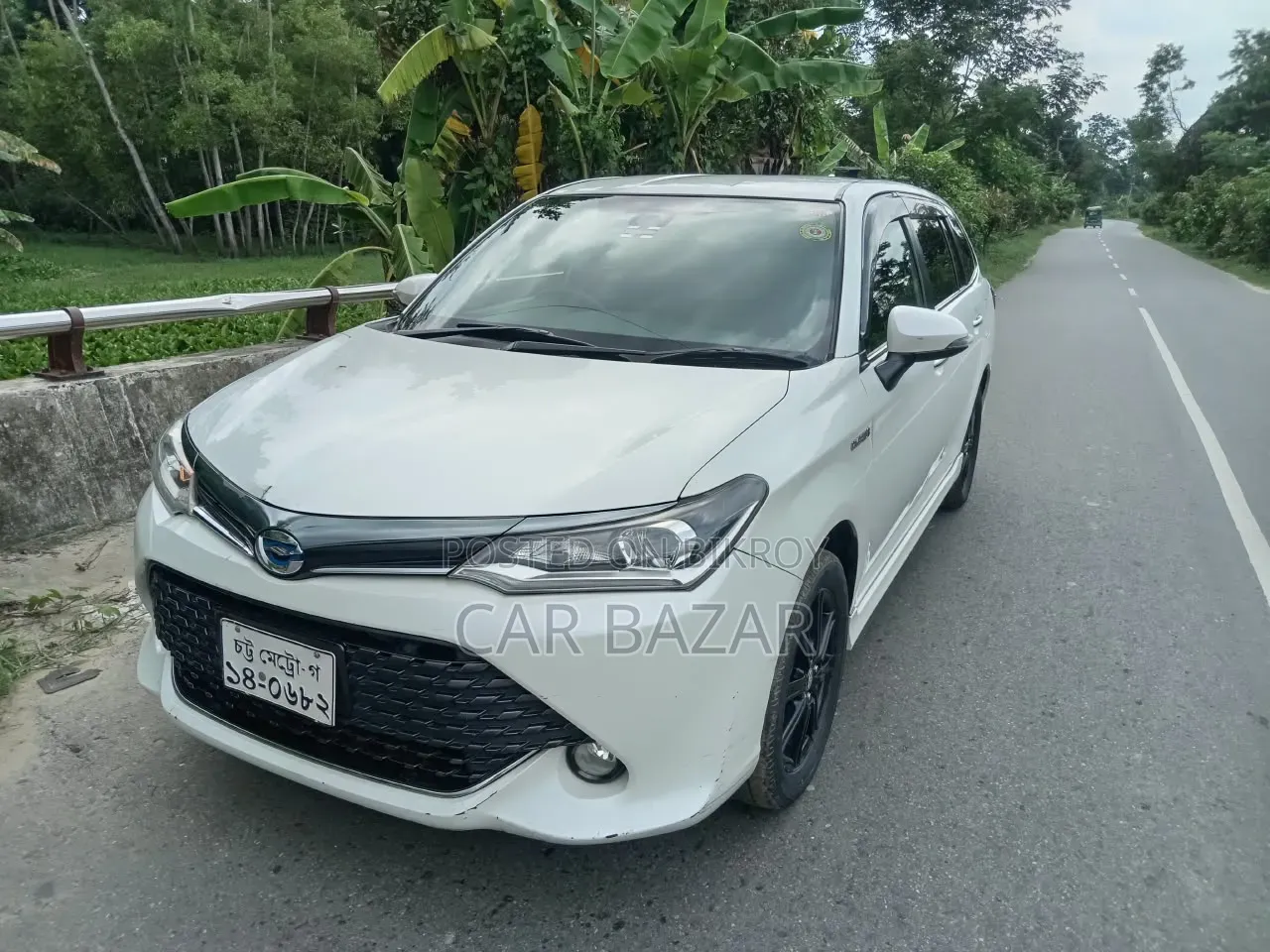 Toyota Corolla Fielder 1.5 Hybrid FWD 2016 Pearl