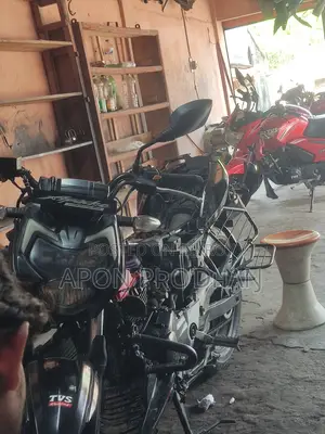 TVS Apache RTR 160 4V 2024 Black