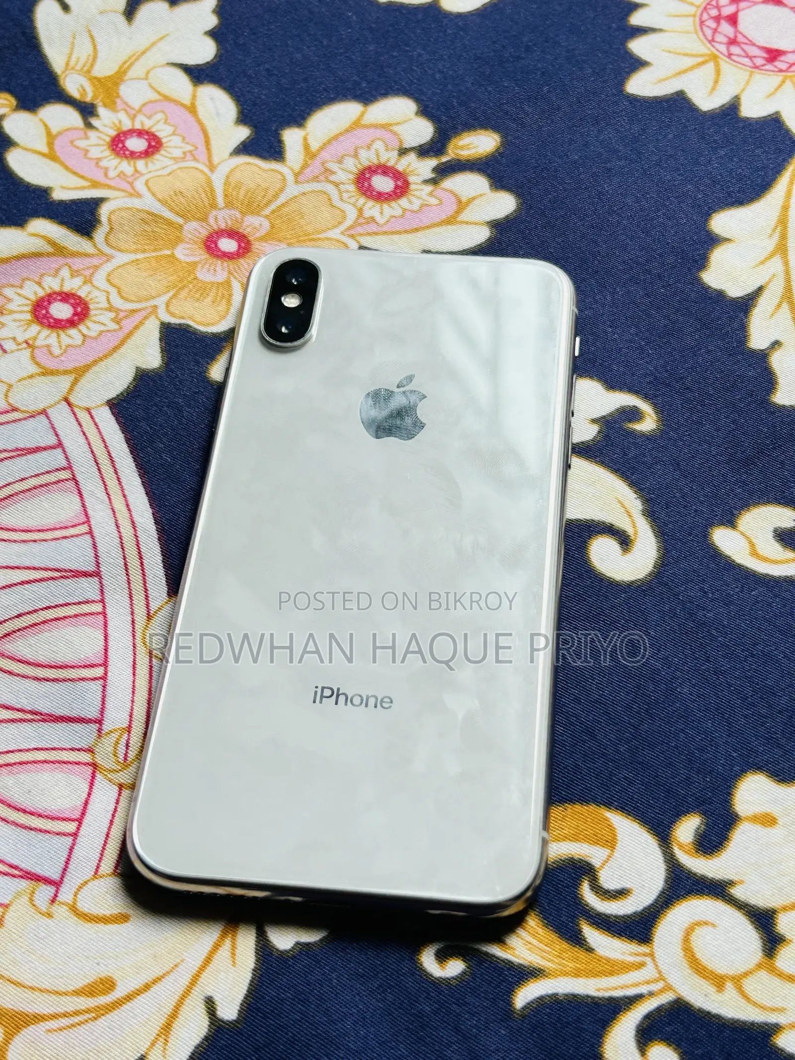 Apple iPhone X 64 GB White
