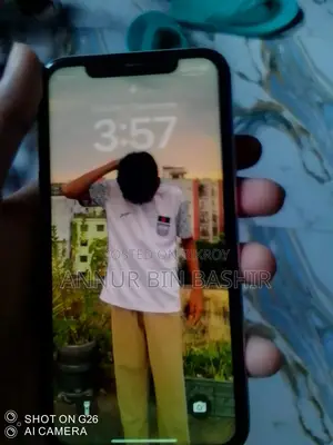 Apple iPhone XR 64 GB White