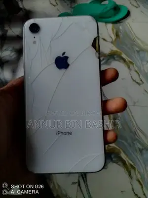 Apple iPhone XR 64 GB White