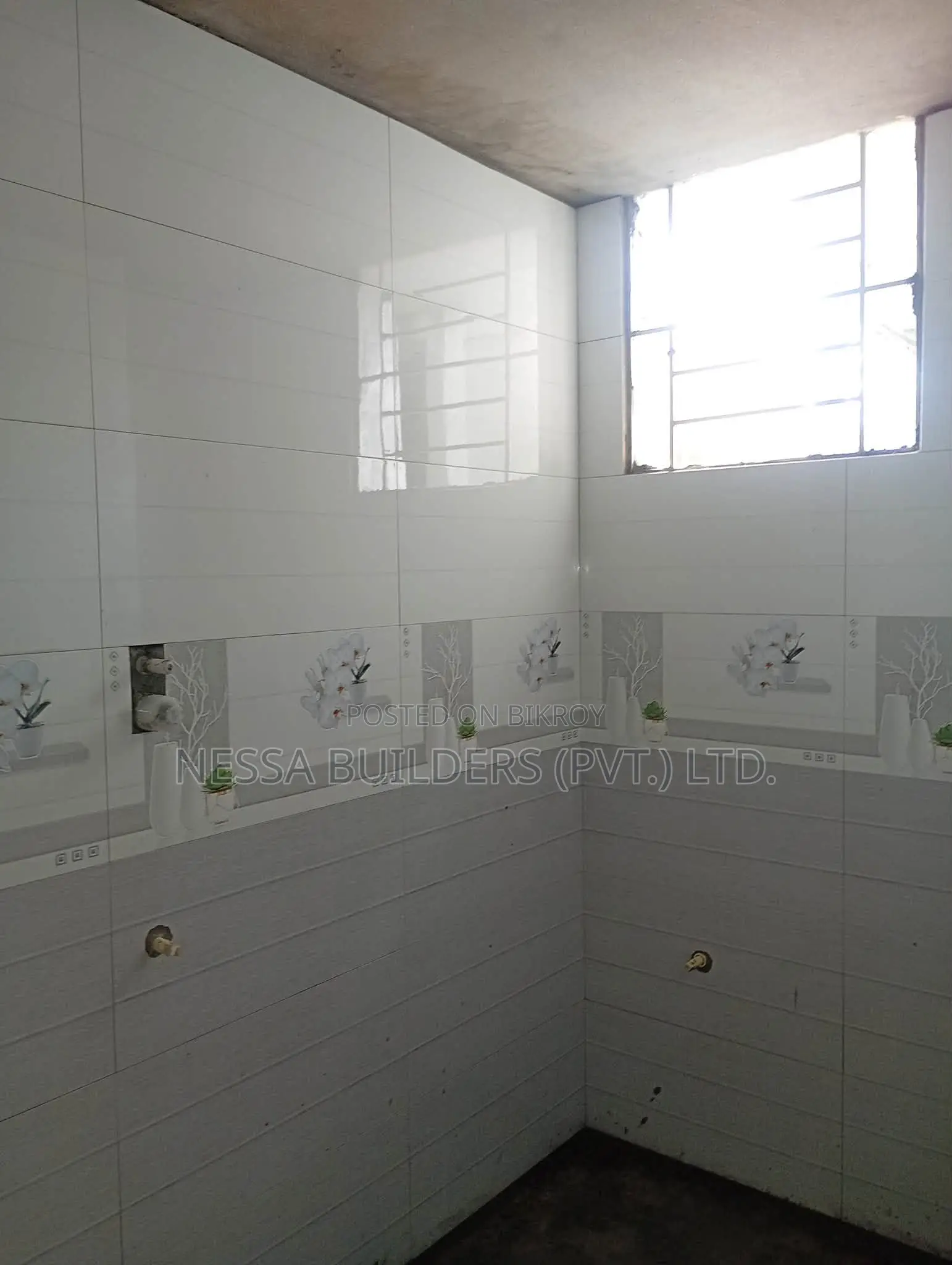 3bdrm Apartment in নেছা-আব্দুল্লাহ ভবন, Uttara for sale