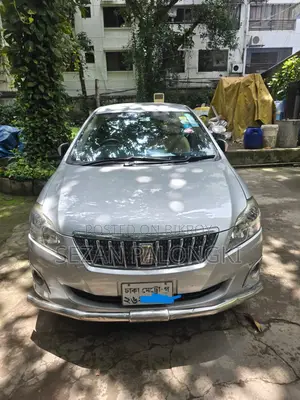 Toyota Premio 2012 Silver