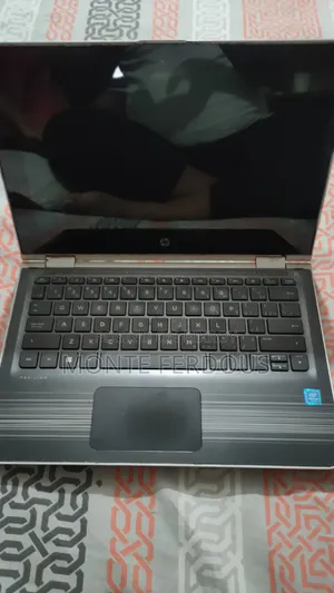 Laptop HP Pavilion x360 11 8GB Intel Pentium HDD+SSD 512GB
