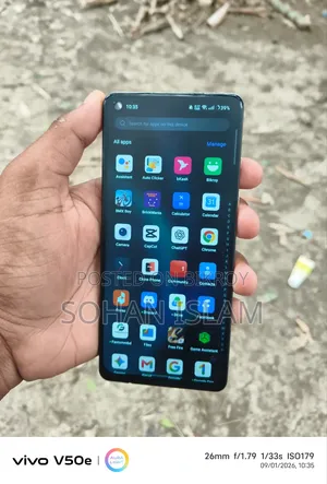 ওয়ানপ্লাস ৮ ১২৮ জিবি হোয়াইট