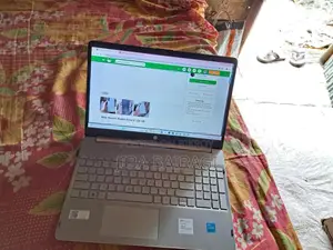 Laptop HP 15s 8GB Intel Core i3 SSD 256GB
