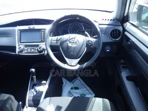 Toyota Corolla Fielder 2021 White