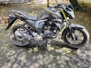 Yamaha FZS V2 2023 Black