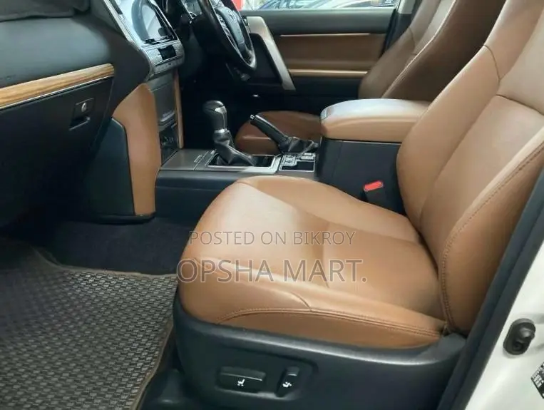 Toyota Land Cruiser Prado 2021 Pearl