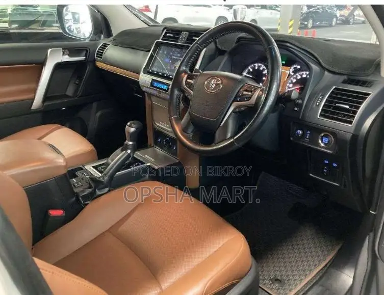 Toyota Land Cruiser Prado 2021 Pearl