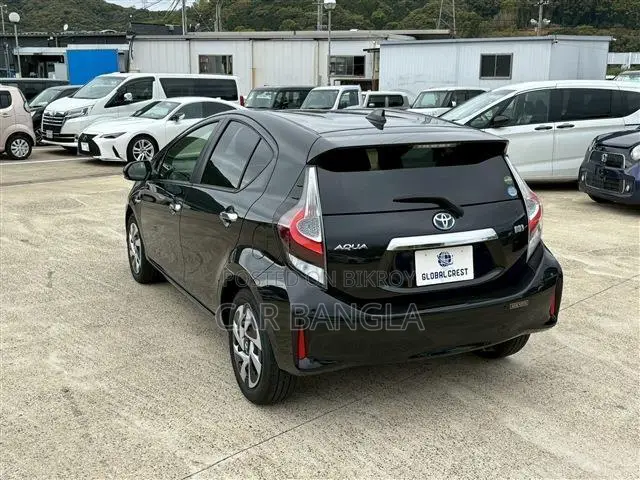 Toyota Aqua 2021 Black